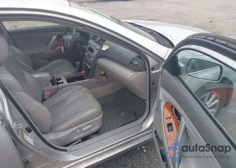 2010 Toyota Camry Xle z USA, uszkodzony, nr VIN 4T1BF3EK0AU102102